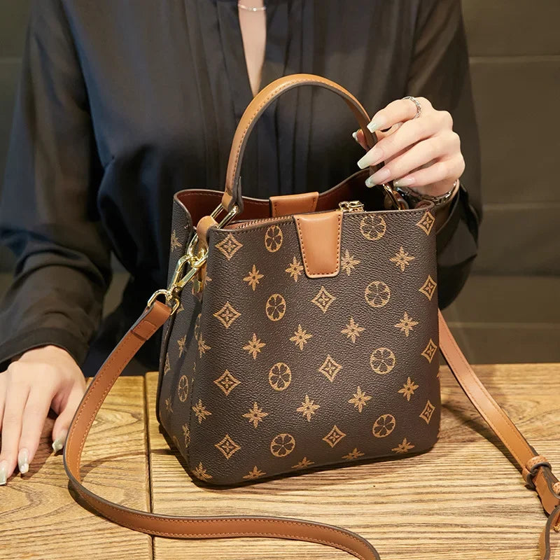 Bolsa Transversal Feminina Couro Tiracolo
