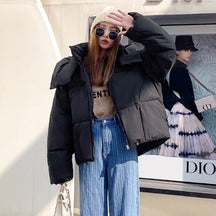 Jaqueta Feminina com Capuz Oversized