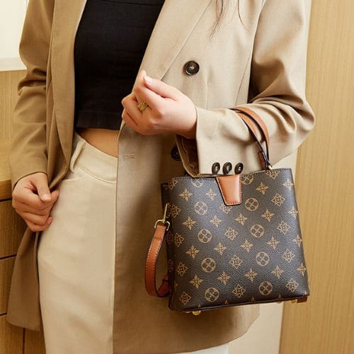 Bolsa Transversal Feminina Couro Tiracolo