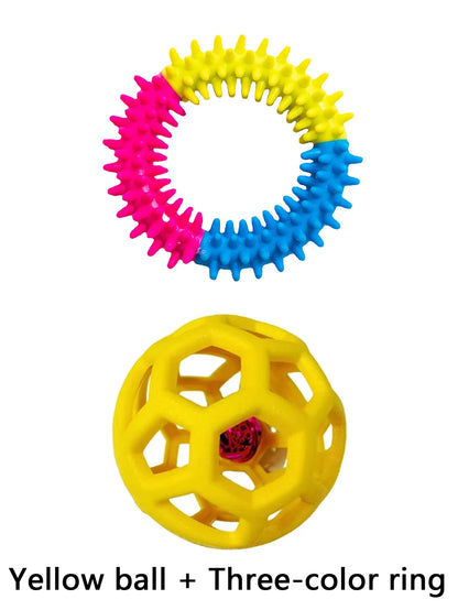 2 brinquedos para cães de estimação: bola de sino resistente à mordida e anel molar tricolor, borracha macia para moagem e mastigar dentes